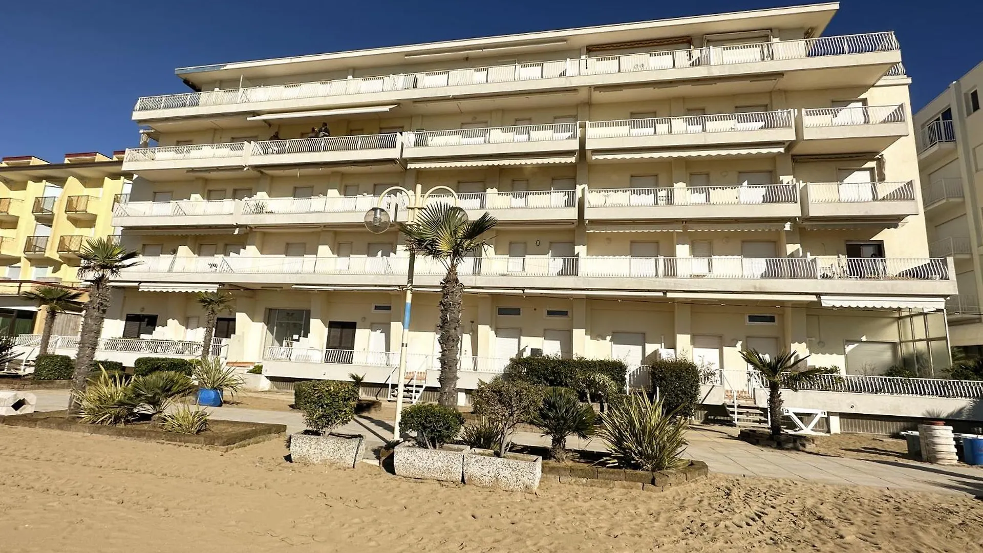 Fronte Mare, Piscina - Residence Grifone Lido di Jesolo Daire