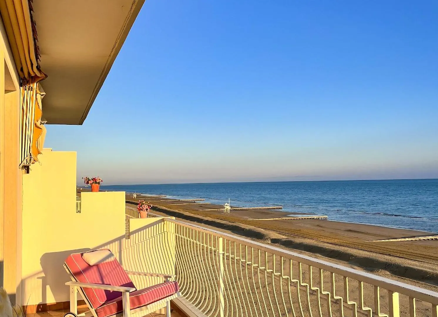 Fronte Mare, Piscina - Residence Grifone Lido di Jesolo